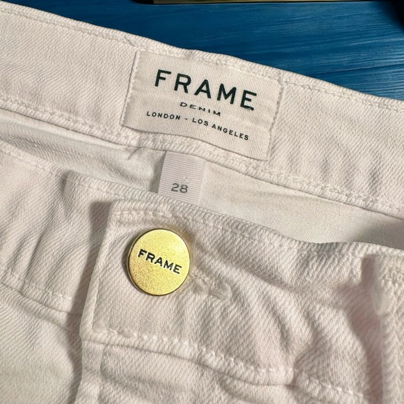 Frame Denim ‘Le Mini Jean Skirt’ in “Blanc” With Raw Split Hem Detail Size 28 - Picture 4 of 16